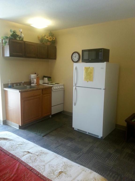 Taneycomo Lakefront Resort Bull Creek Room photo