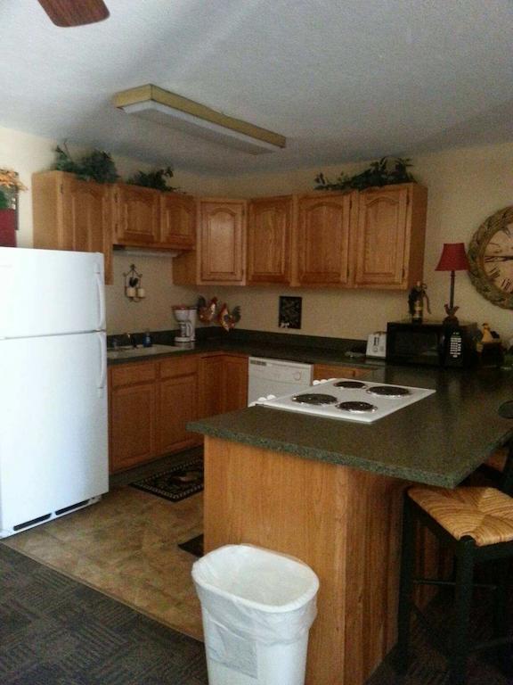 Taneycomo Lakefront Resort Bull Creek Room photo